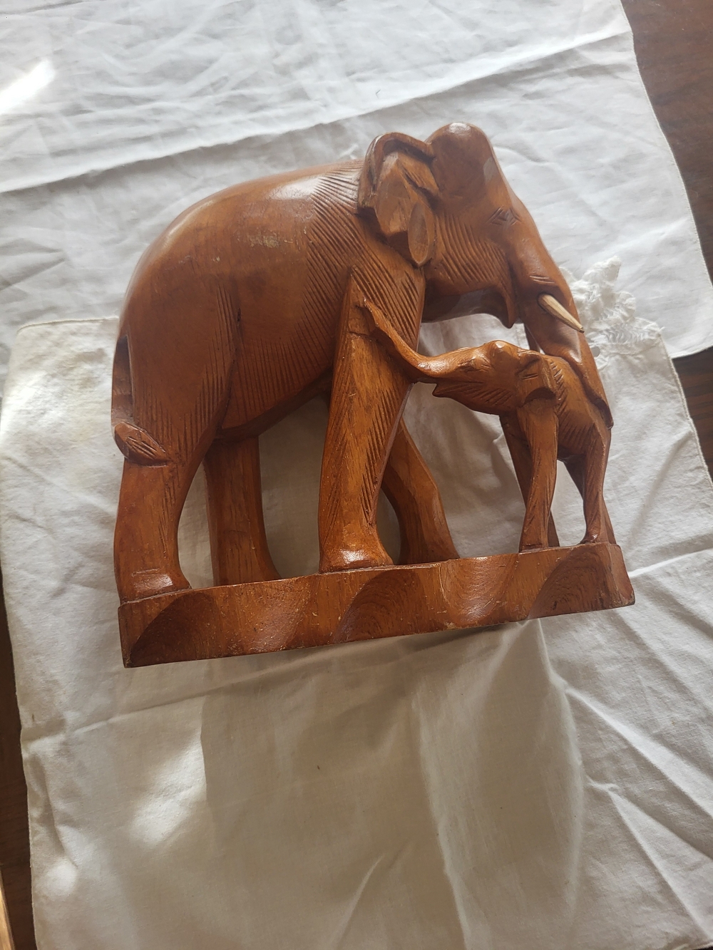 VTG CARVED WOOD TEAK ELEPHANT & BABY STATUE SCULPTURE
